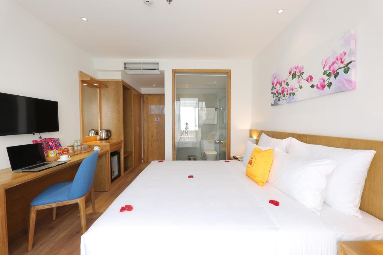 Cordial Beach Hotel Da Nang Bagian luar foto