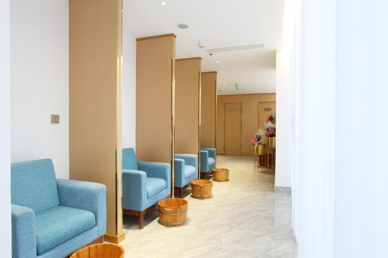 Cordial Beach Hotel Da Nang Bagian luar foto