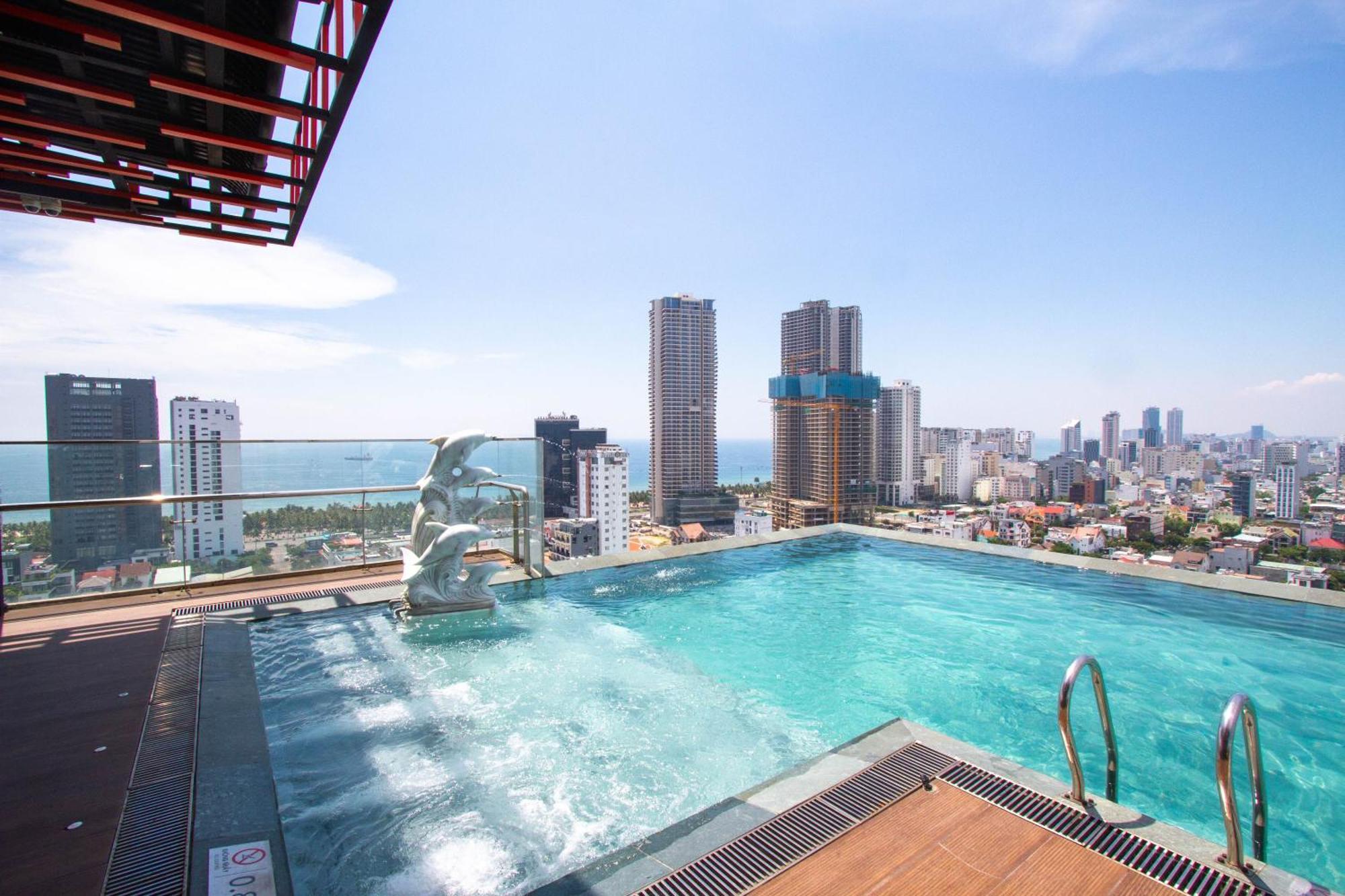 Cordial Beach Hotel Da Nang Bagian luar foto