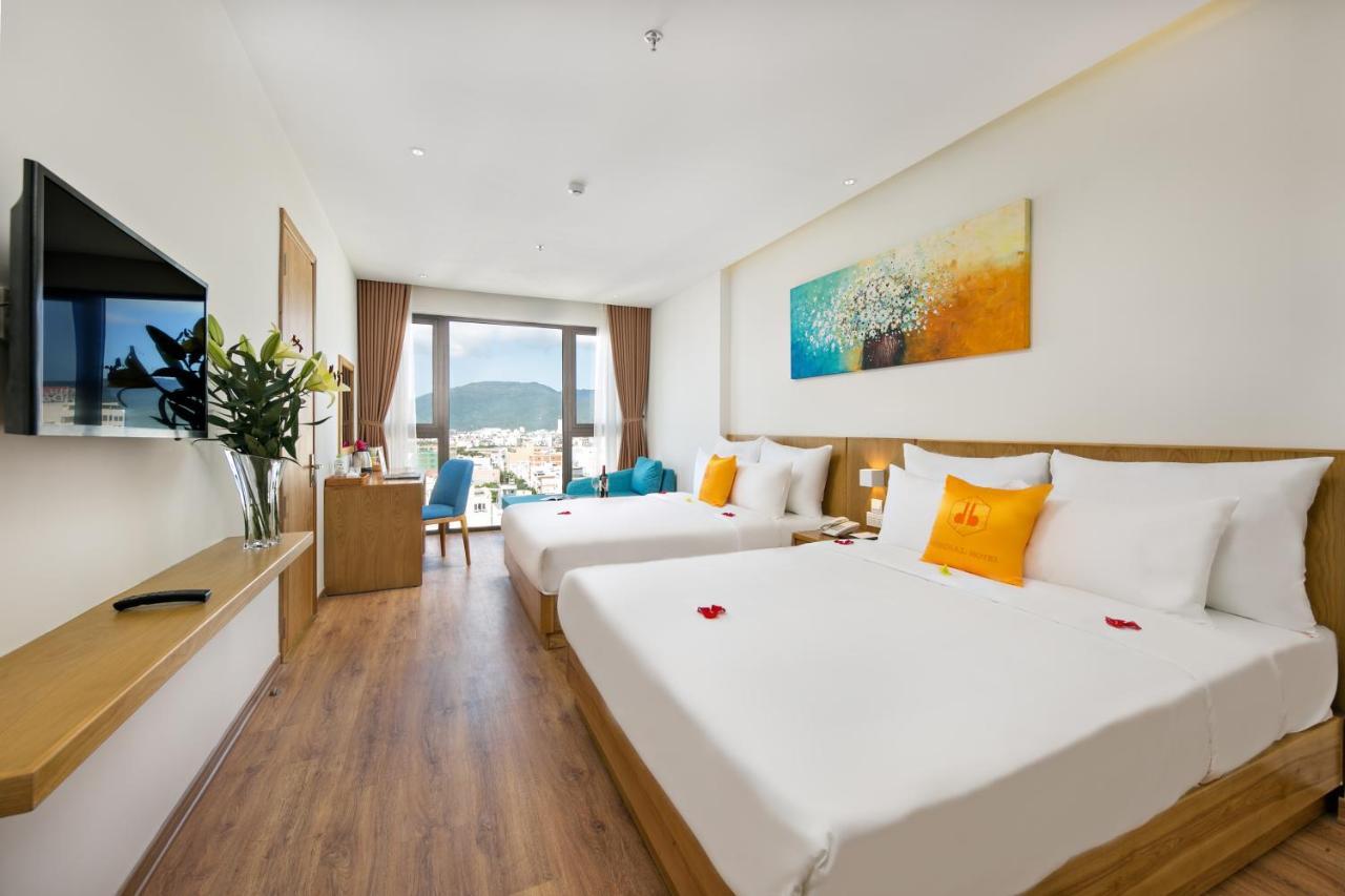 Cordial Beach Hotel Da Nang Bagian luar foto