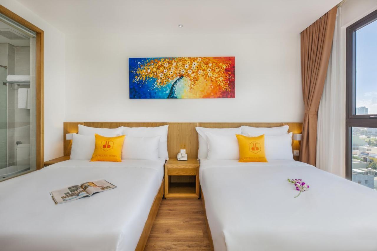 Cordial Beach Hotel Da Nang Bagian luar foto