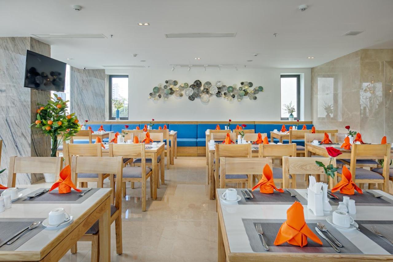 Cordial Beach Hotel Da Nang Bagian luar foto